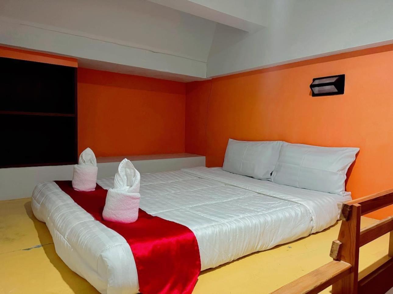 First And Frang Hotel - Koh Phangan Thong Sala Eksteriør billede